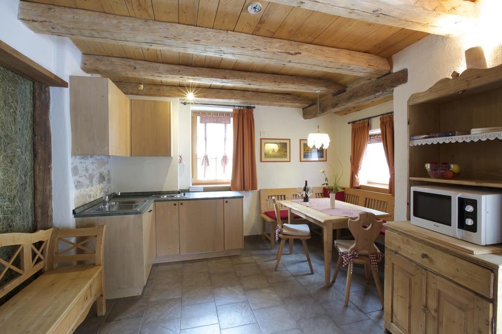 Maso Franceschella Bed and Breakfast Carano  Eksteriør billede